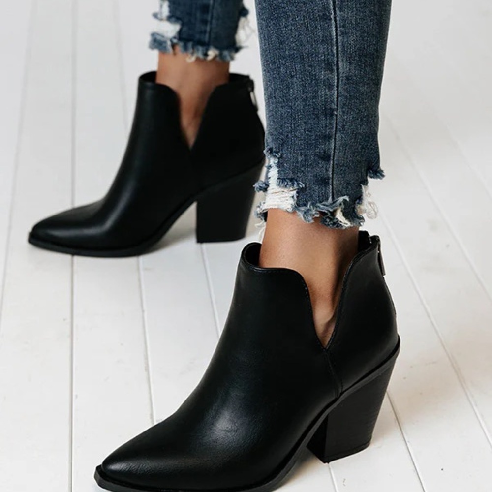 Sun + Stone Black and Tan Ankle Booties